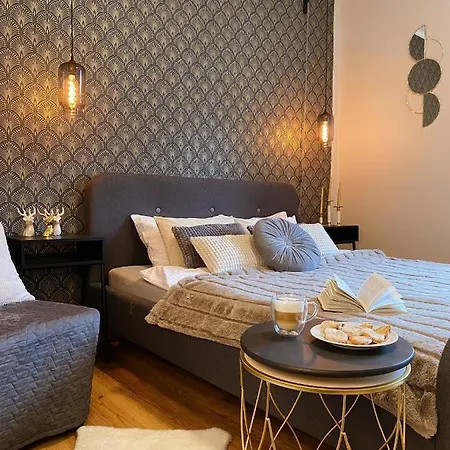 Apartamenty Jagodzianka - Jacuzzi, Sauna, Teznia Solankowa Ustrzyki Dolne Exterior foto
