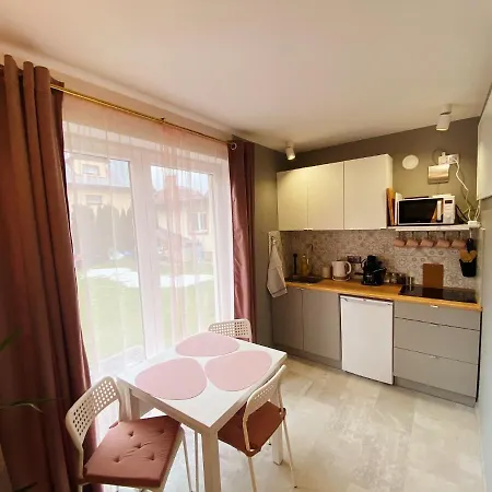 Apartamenty Jagodzianka - Jacuzzi, Sauna, Teznia Solankowa Ustrzyki Dolne Exterior foto